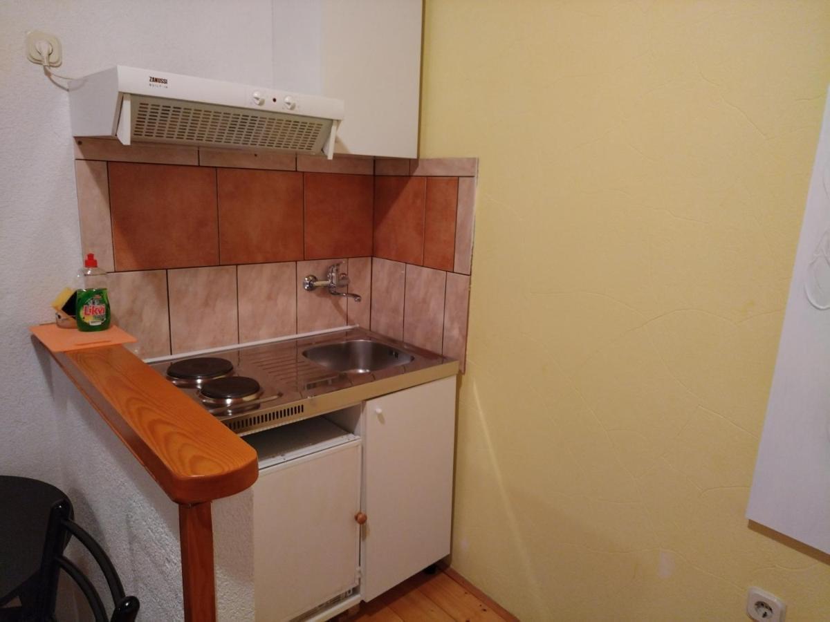 Apartments Elena & Damir ヴィス エクステリア 写真
