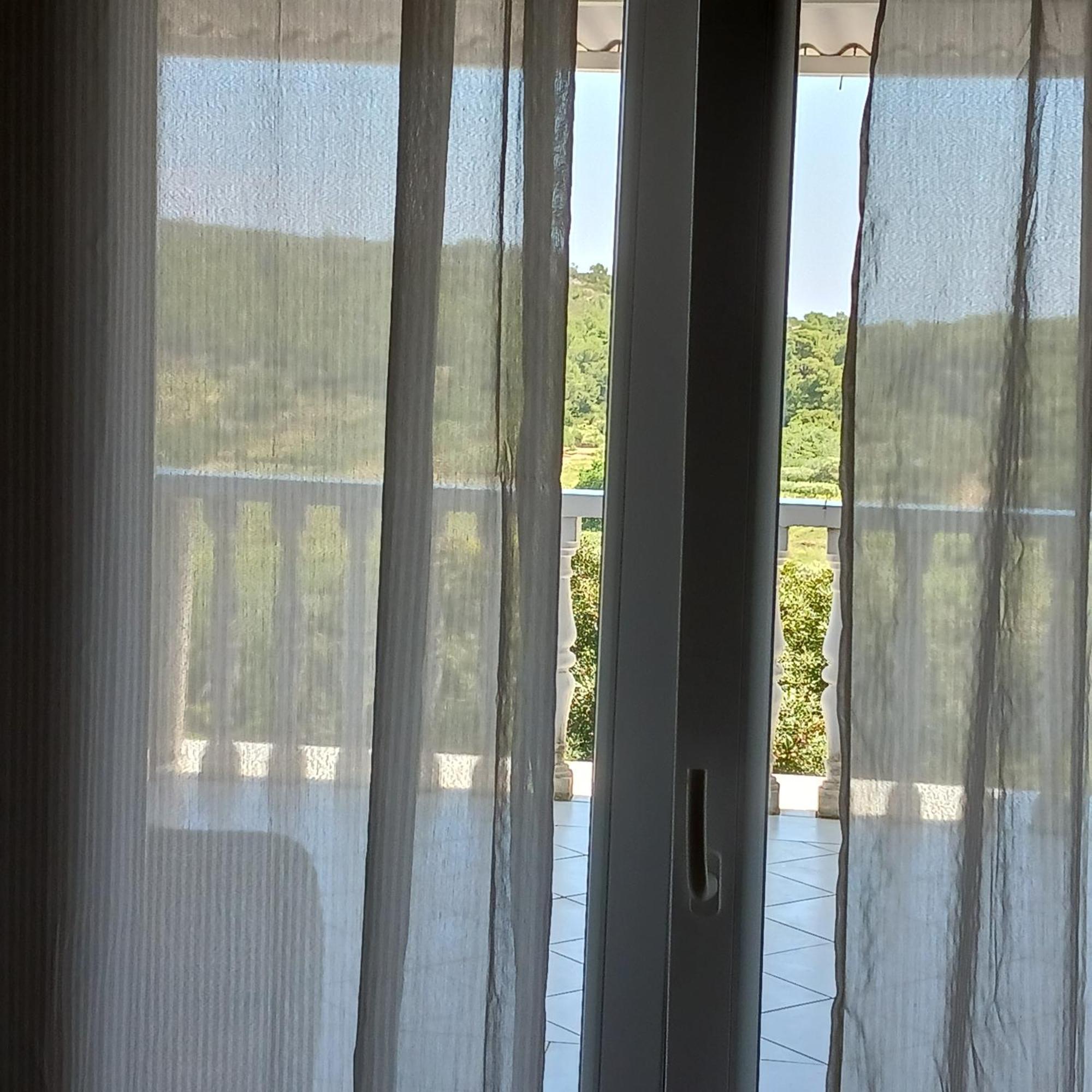 Apartments Elena & Damir ヴィス エクステリア 写真
